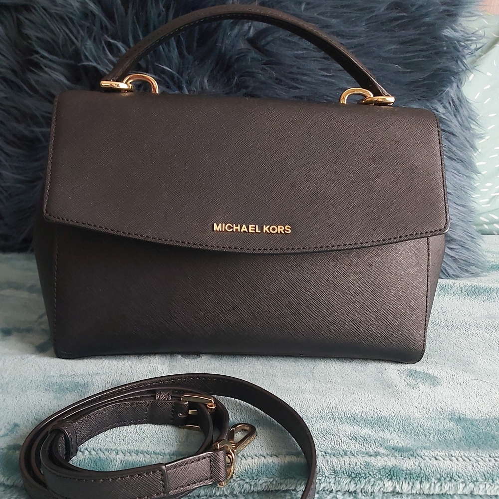 Michael kors ava bag